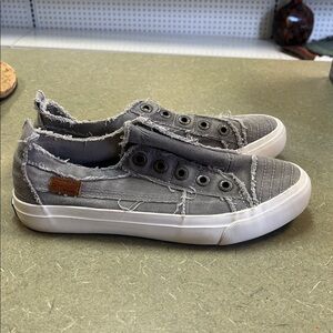 Blowfish Frayed Gray Slip-Ons